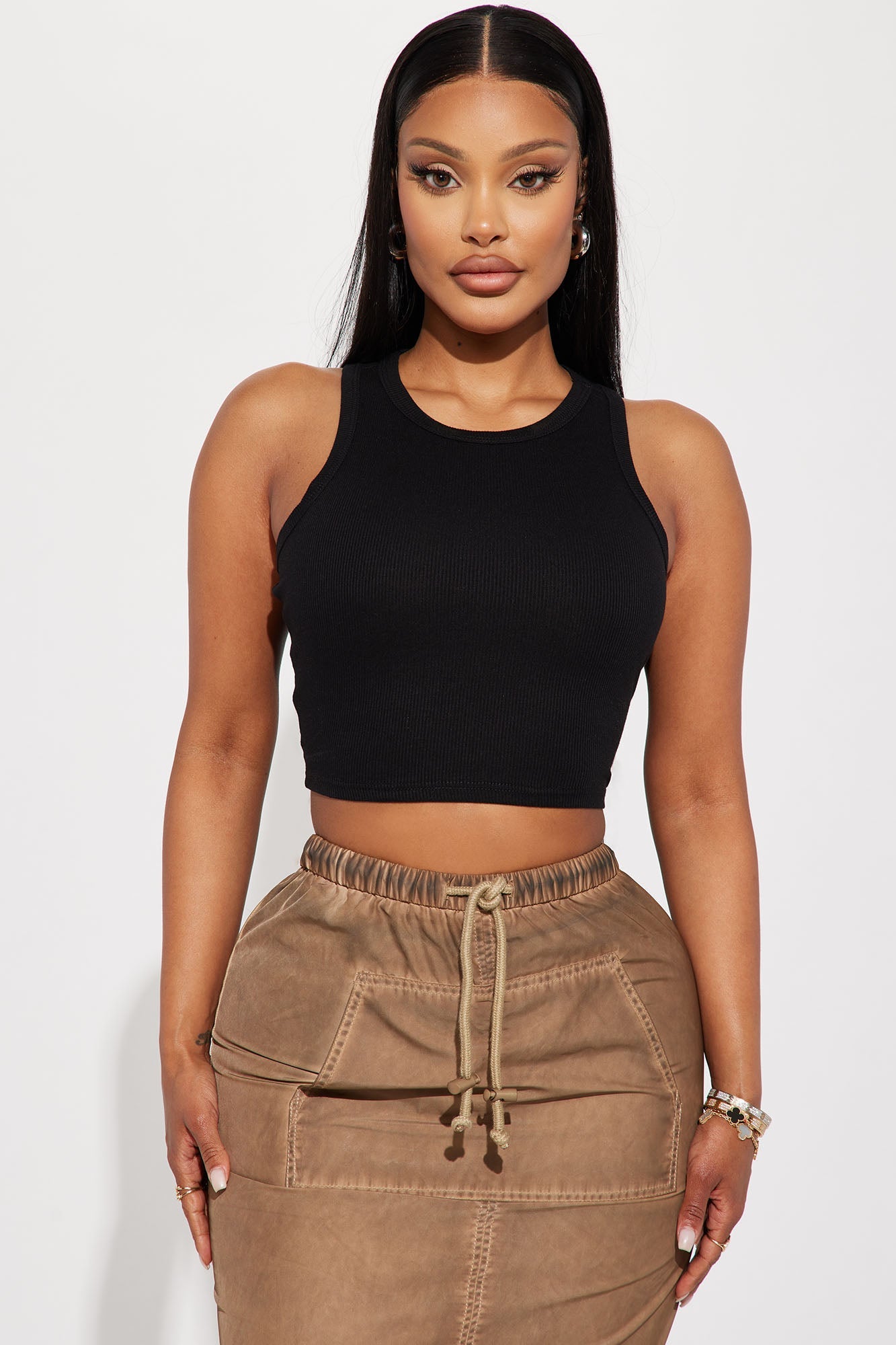 https://cdn.shopify.com/s/files/1/0293/9277/files/06-10-23Studio2_KJ_RL_13-22-08_39_RK48545_Black_35254_DG.jpg?v=1686937056
