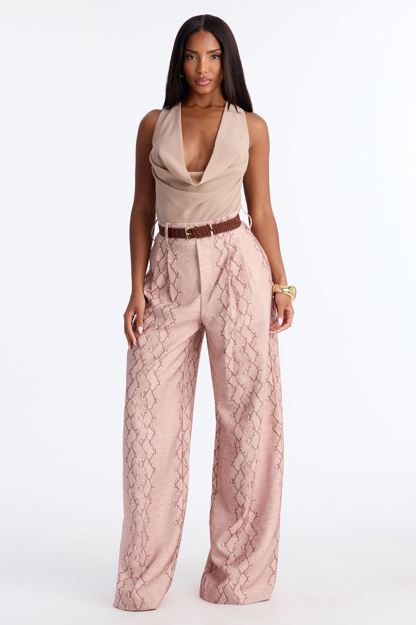 https://cdn.shopify.com/s/files/1/0293/9277/files/06-10-26_S2_16_V125JP07119_Taupe_ZSR_LB_IM_11-43-15_37380_PXF_SG.jpg?v=1781622133