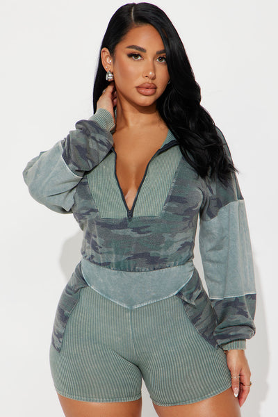 https://cdn.shopify.com/s/files/1/0293/9277/files/06-11-24_S1_12_NMB3331FN_Camouflage_AZ_IM_11-43-24_87387_CM.jpg?v=1722904659&with=400&height=600
