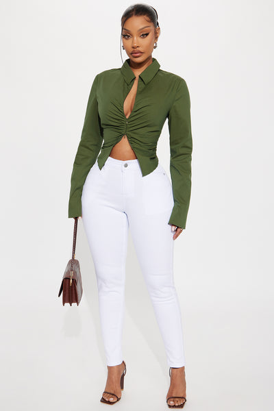 https://cdn.shopify.com/s/files/1/0293/9277/files/06-11-25_S2_18_YJDM15_White_CXB_RL_14-13-48_63687_PXF.jpg?v=1749762325&with=400&height=600