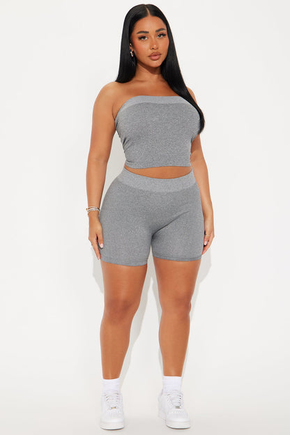 https://cdn.shopify.com/s/files/1/0293/9277/files/06-11-25_S3_36_J9N3149C_Grey_KJ_AC_14-10-55_4215_PXF.jpg?v=1749766649