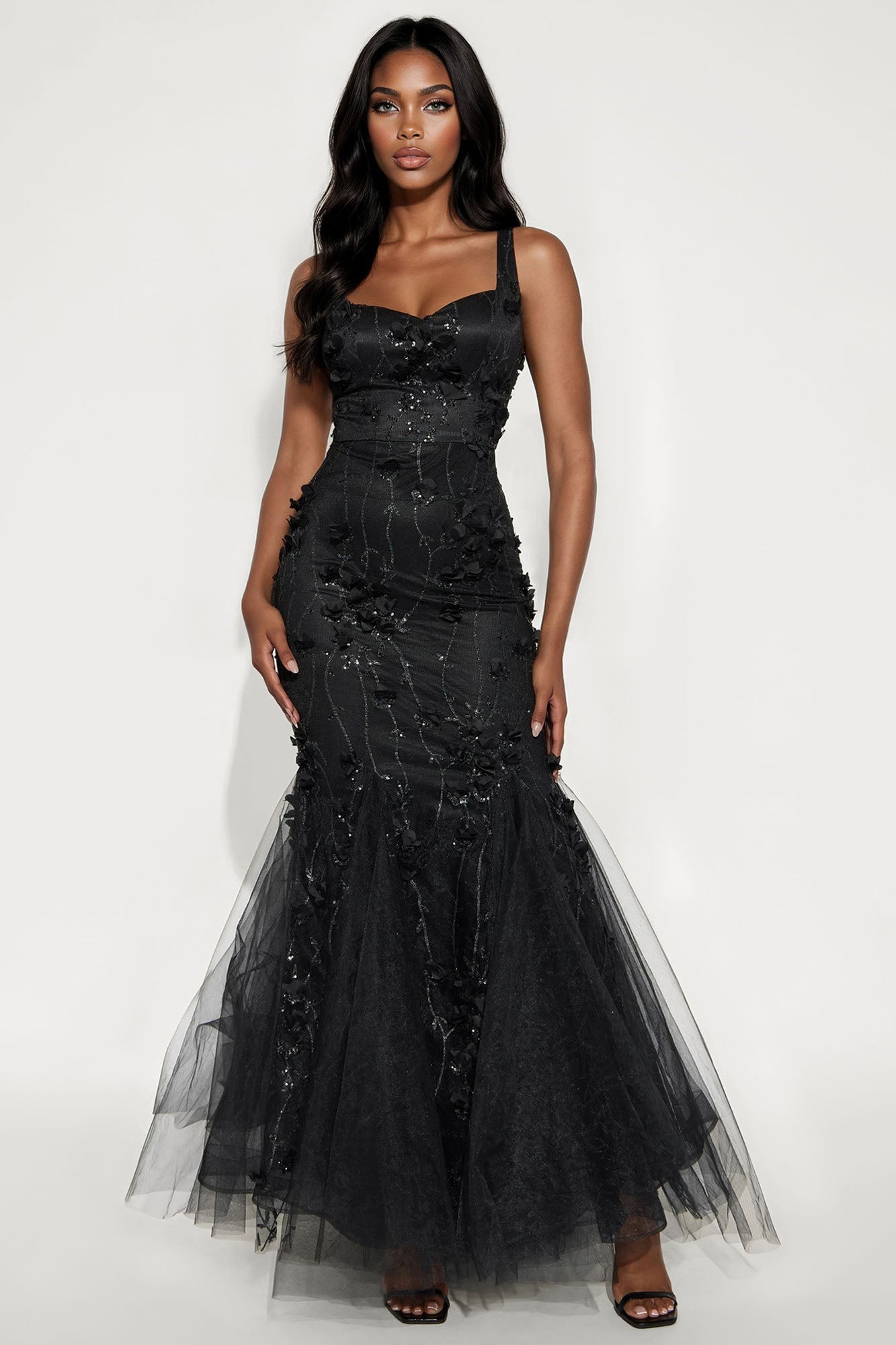 https://cdn.shopify.com/s/files/1/0293/9277/files/06-11-25_S8_23_FN1100FN_Black_CR_AP_11-56-58_1201-Adia_PXF_CM.jpg?v=1753727924