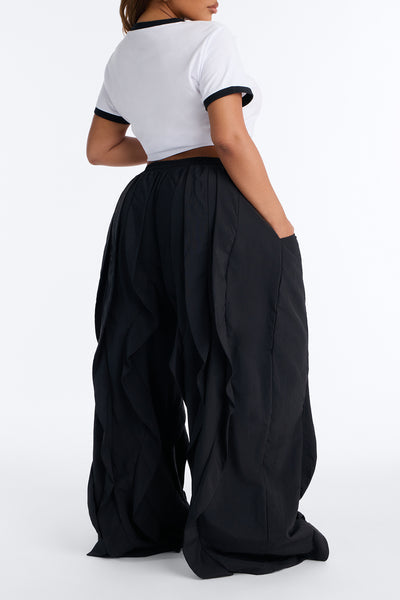 https://cdn.shopify.com/s/files/1/0293/9277/files/06-11-26_S8_23_B226PT1301_Black_MB_DJ_15-38-57_PLUS_0956_PXF.jpg?v=1781632306&with=400&height=600