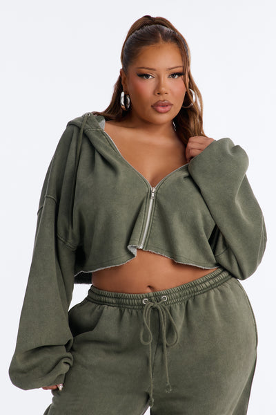 https://cdn.shopify.com/s/files/1/0293/9277/files/06-11-26_S8_38_B225MS4208_Olive_MB_DJ_15-38-57_PLUS_1009_PXF.jpg?v=1781624117&with=400&height=600