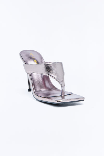 https://cdn.shopify.com/s/files/1/0293/9277/files/06-11-26_SL_38_TREMBLE01_GunMetal_ZSR_AB_15-26-45_FLATLAY_11323_PXF.jpg?v=1781536824&with=400&height=600