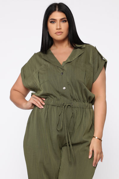 https://cdn.shopify.com/s/files/1/0293/9277/products/06-12-19_Studio_1_DV_10-30-50_21__YP80432_Olive_3639_KS.jpg?v=1571441166&with=400&height=600