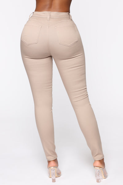 https://cdn.shopify.com/s/files/1/0293/9277/products/06-12-19_Studio_1_DV_11-40-24_4__90168_Khaki_3881_RA.jpg?v=1580415941&with=400&height=600