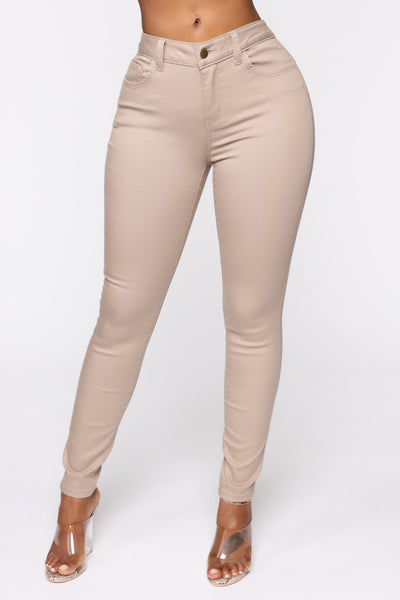 https://cdn.shopify.com/s/files/1/0293/9277/products/06-12-19_Studio_1_DV_11-40-58_4__90168_Khaki_3886_RA.jpg?v=1594331319&with=400&height=600
