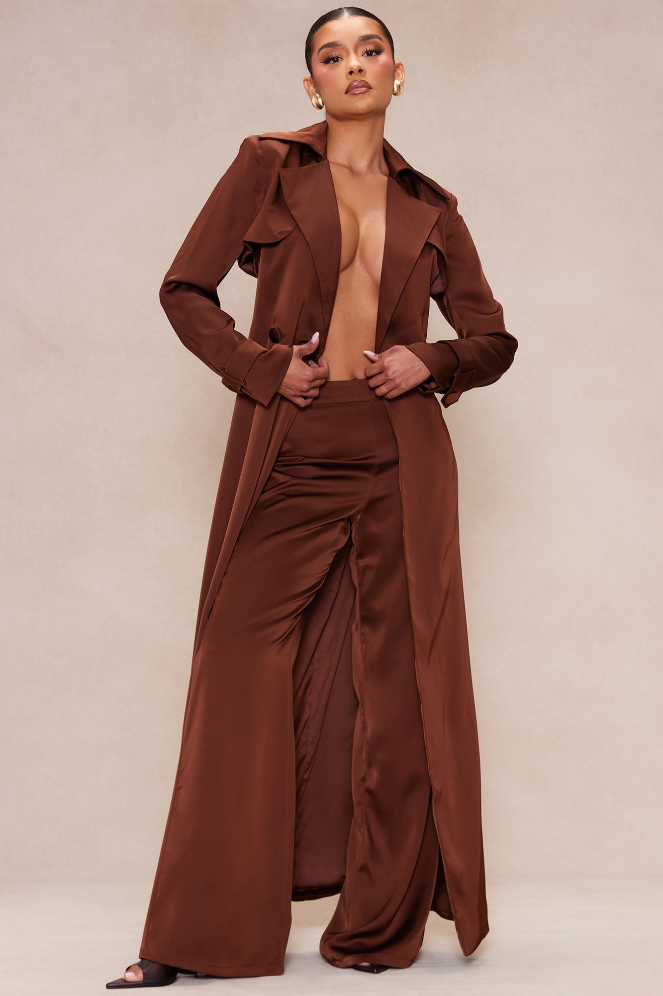 https://cdn.shopify.com/s/files/1/0293/9277/files/06-12-24_S5_17_A11301AB_Chocolate_KF_IM_11-39-27_19981_CM.jpg?v=1760572043