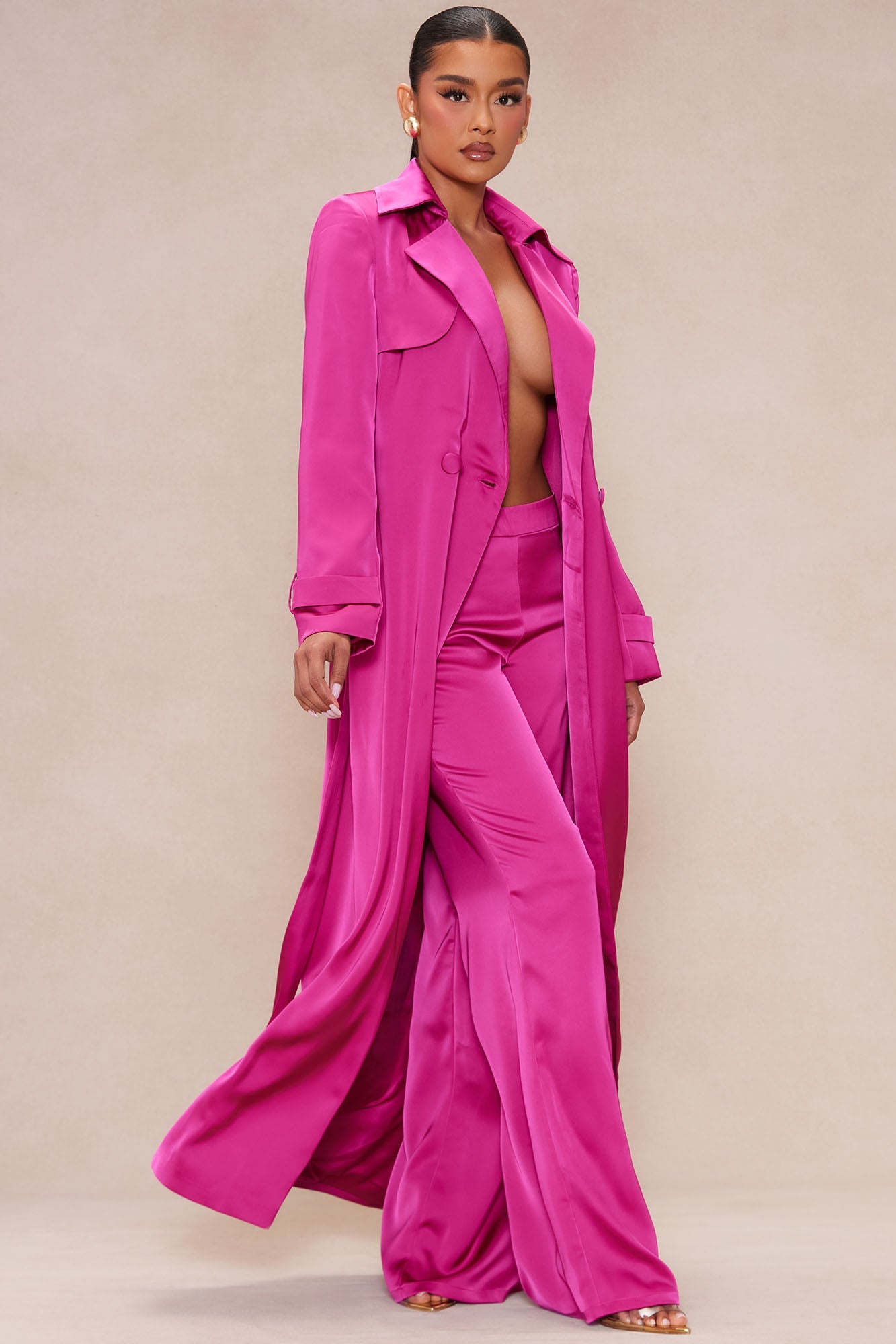 https://cdn.shopify.com/s/files/1/0293/9277/files/06-12-24_S5_20_A11301AB_HotPink_KF_IM_11-53-00_20059_CM.jpg?v=1718668136