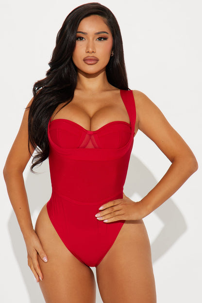 https://cdn.shopify.com/s/files/1/0293/9277/files/06-14-24_S3_60_KDXR4032201_Red_KT_IM_12-06-02_23872_MH_PXF.jpg?v=1718910463