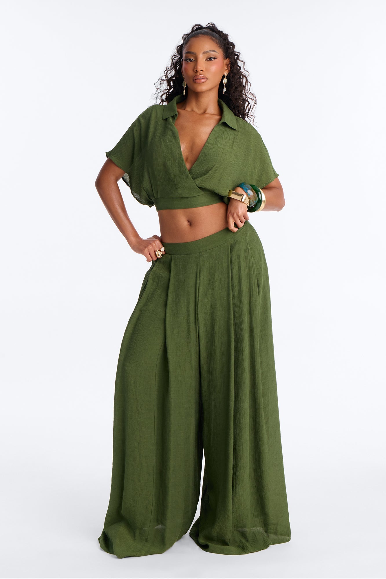 https://cdn.shopify.com/s/files/1/0293/9277/files/06-17-26_S3_5_HF24F241SET_Olive_KJ_AM_10-37-23_9668_PXF.jpg?v=1781881938
