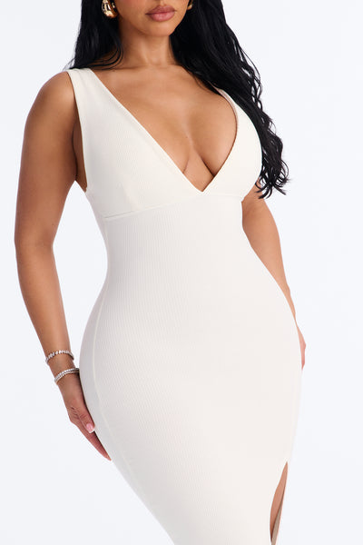 https://cdn.shopify.com/s/files/1/0293/9277/files/06-17-26_S4_37_FND0680_OffWhite_ZSR_JG_SS_15-12-19_39187_PXF.jpg?v=1782237622&with=400&height=600