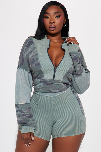 https://cdn.shopify.com/s/files/1/0293/9277/files/06-18-24_S5_54_NMB3331FN_Camouflage_TK_IM_14-54-42_PLUS_21953_PXF.jpg?v=1719008188&with=400&height=600