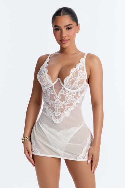 https://cdn.shopify.com/s/files/1/0293/9277/files/06-18-26_S7_17_ZDWL0316_White_LR_AC_11-43-15_80436_PXF_SG.jpg?v=1782331821