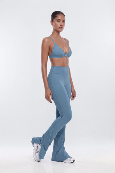 https://cdn.shopify.com/s/files/1/0293/9277/files/06-19-26_S2_12_B12503SB1309_SoftIndigo_KK_DJ_13-34-08_40245-1_YB_AB_ES_JA.jpg?v=1783702298&with=400&height=600