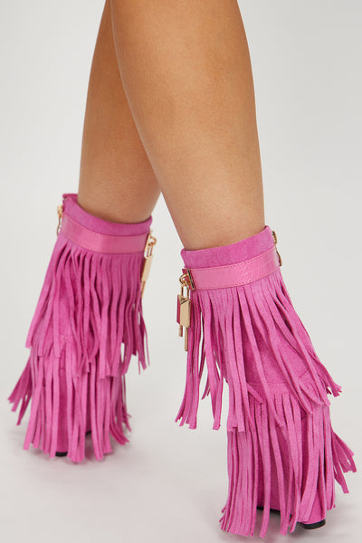 https://cdn.shopify.com/s/files/1/0293/9277/files/06-20-23Studio8_CB_RS_11-40-39_41_CERRITOS_Pink_6939_PXF.jpg?v=1687907538&with=400&height=600