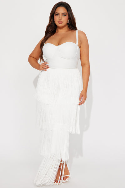 https://cdn.shopify.com/s/files/1/0293/9277/files/06-22-23Studio4_RA_DB_14-00-18_46_GW23C6052_White_4438_PLUS_PXF.jpg?v=1689028124&with=400&height=600