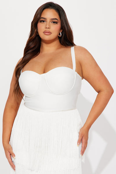 https://cdn.shopify.com/s/files/1/0293/9277/files/06-22-23Studio4_RA_DB_14-00-30_46_GW23C6052_White_4444_PLUS_PXF.jpg?v=1689028124&with=400&height=600