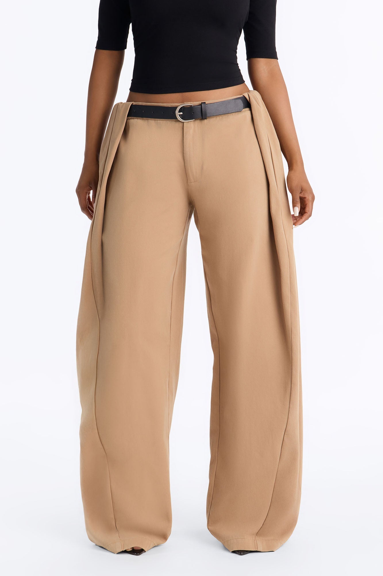 https://cdn.shopify.com/s/files/1/0293/9277/files/06-22-26_S3_10_P226PT4305_Taupe_KJ_SS_10-35-20_1454_MWA_BH.jpg?v=1782317993