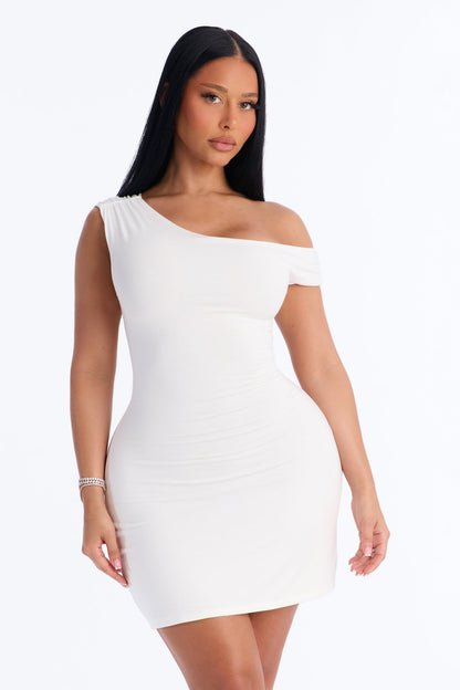 https://cdn.shopify.com/s/files/1/0293/9277/files/06-22-26_S4_5_FND0816_White_KK_IM_09-18-59_41078_PXF.jpg?v=1782341955