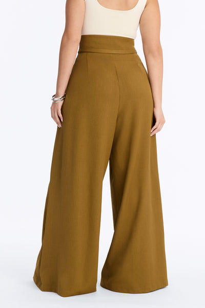 https://cdn.shopify.com/s/files/1/0293/9277/files/06-23-26_S7_16_B226PT1116_Olive_TK_IM_12-01-05_PLUS_28795_MWA.jpg?v=1782418915&with=400&height=600