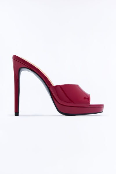 https://cdn.shopify.com/s/files/1/0293/9277/files/06-23-26_SL_6_LIPA14_Red_NG_11-57-28_FLATLAY_6674_SG.jpg?v=1782427916&with=400&height=600