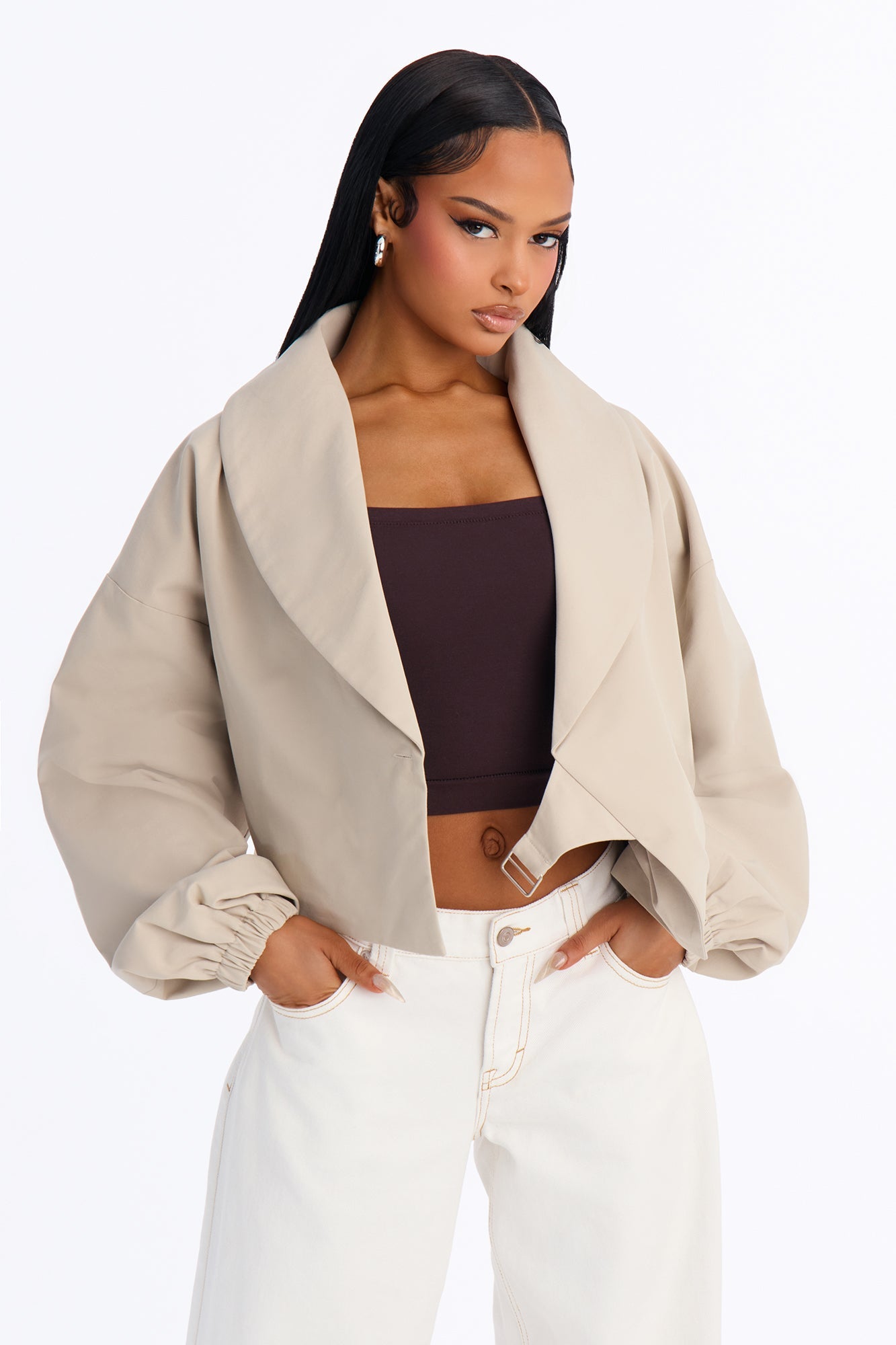https://cdn.shopify.com/s/files/1/0293/9277/files/06-24-26_S7_3_V226BZ0770_Taupe_CC_PC_10-50-46_29740_MWA.jpg?v=1782490754