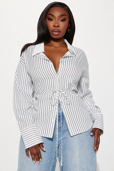 https://cdn.shopify.com/s/files/1/0293/9277/files/06-26-24_S4_18_IT11997_WhiteBlack_ID_SS_10-52-52_PLUS_26065_PXF.jpg?v=1719508081&with=400&height=600