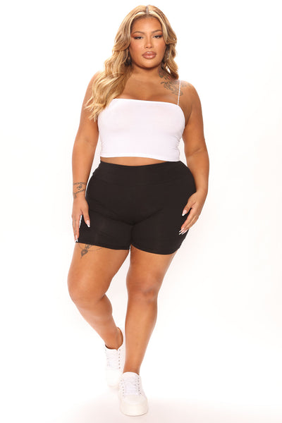 https://cdn.shopify.com/s/files/1/0293/9277/products/06-27-22Studio4_KJ_AC_13-42-27_35_FN73317_Black_P_5872_PLUS_JB.jpg?v=1656428663&with=400&height=600