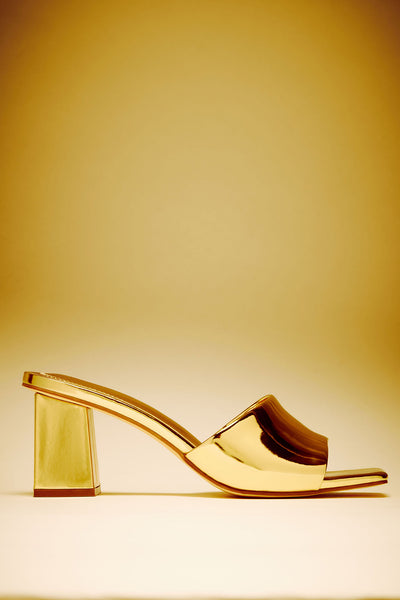 https://cdn.shopify.com/s/files/1/0293/9277/files/06-27-23HAVANANIGHTS_CXB_10-11-39_16_LASTING54_Gold_3814_ES_MH.jpg?v=1688430014&with=400&height=600