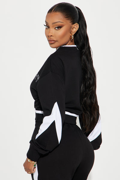 https://cdn.shopify.com/s/files/1/0293/9277/files/06-28-24_S2_48_ZPK12392TOP_BlackWhite_CXB_RL_15-21-05_4256_PXF.jpg?v=1719862242&with=400&height=600