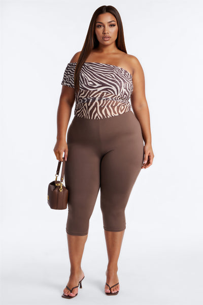 https://cdn.shopify.com/s/files/1/0293/9277/files/06-29-26_S2_38_39449_BrownCombo_RK_IM_14-06-41_PLUS_12893-FN_Xenia-_PXF_CM.jpg?v=1783718239&with=400&height=600
