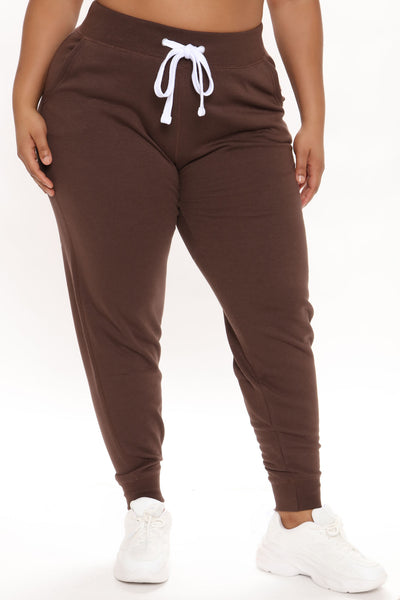 https://cdn.shopify.com/s/files/1/0293/9277/products/06-30-21Studio1_RM_TB_11-54-04_49_P100_Chocolate_0484_PLUS_RG.jpg?v=1625240606&with=400&height=600