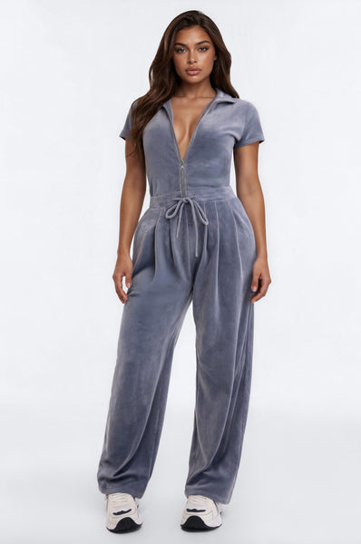 https://cdn.shopify.com/s/files/1/0293/9277/files/06-30-26_S1_63_B126JP1101_Charcoal_LR_IM_15-14-29_52120-FN_Helena-FN-HelenaBG_SG.jpg?v=1783724316&with=400&height=600