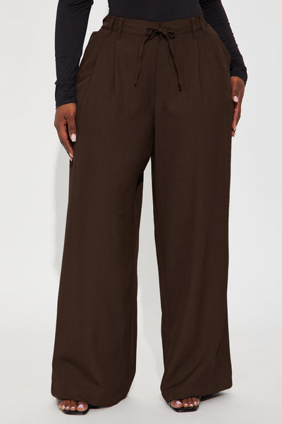 https://cdn.shopify.com/s/files/1/0293/9277/files/07-01-25_S6_15_V31813_Grey_ZSR_RA_SS_11-06-27_PLUS_89856_CM_BL_Chocolate.jpg?v=1790711830&with=400&height=600
