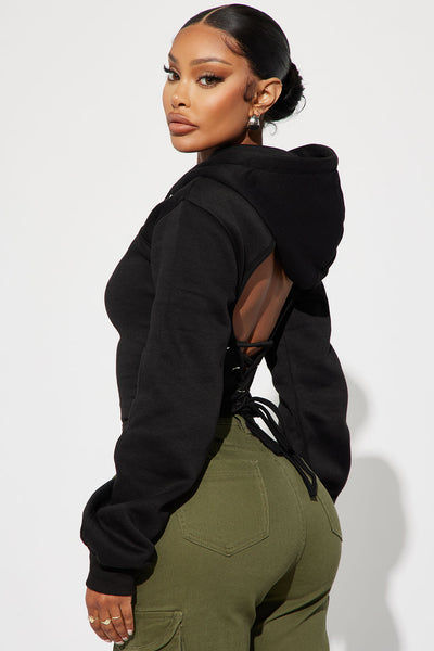 https://cdn.shopify.com/s/files/1/0293/9277/files/07-05-23Studio2_KJ_RL_14-34-18_43_ZDZPK6069_Black_40321_CM.jpg?v=1705603528&with=400&height=600