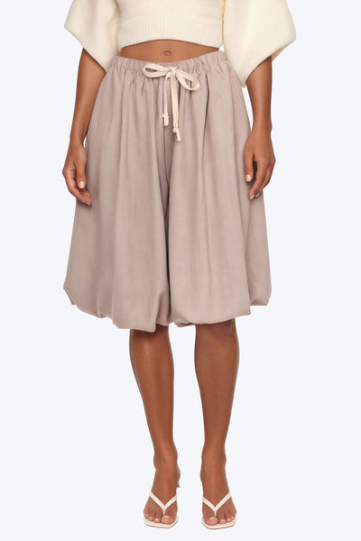 https://cdn.shopify.com/s/files/1/0293/9277/files/07-06-26_S1_11_GW26K8320_Stone_RK_EO_14-07-56_53350-FN_Helena-FN-HelenaBG_CM_CM.jpg?v=1784647123&with=400&height=600