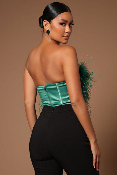 https://cdn.shopify.com/s/files/1/0293/9277/products/07-07-22Studio5_CE_KP_14-22-01_40_GWX123A_Emerald_3855_JB.jpg?v=1657292761&with=400&height=600