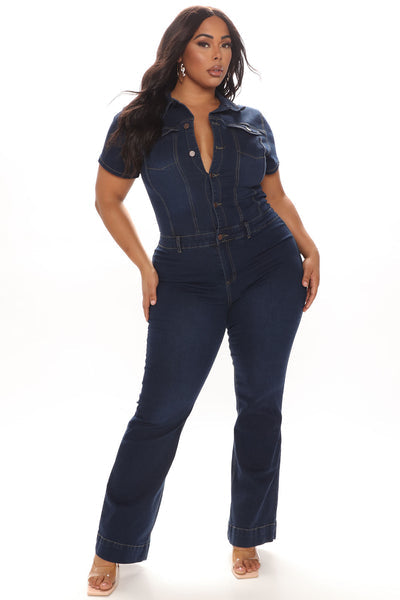 https://cdn.shopify.com/s/files/1/0293/9277/products/07-08-21Studio4_CE_ON_15-36-54_41_JP21947_Denim_3467_PLUS_EH.jpg?v=1733935019&with=400&height=600