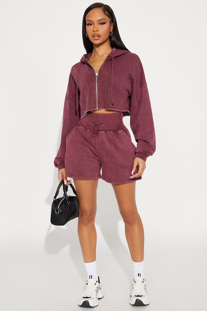 https://cdn.shopify.com/s/files/1/0293/9277/files/07-08-25_S5_44_ZDZDZPK111031SSET_Burgundy_CR_PC_15-33-35_74320_PXF.jpg?v=1752080175