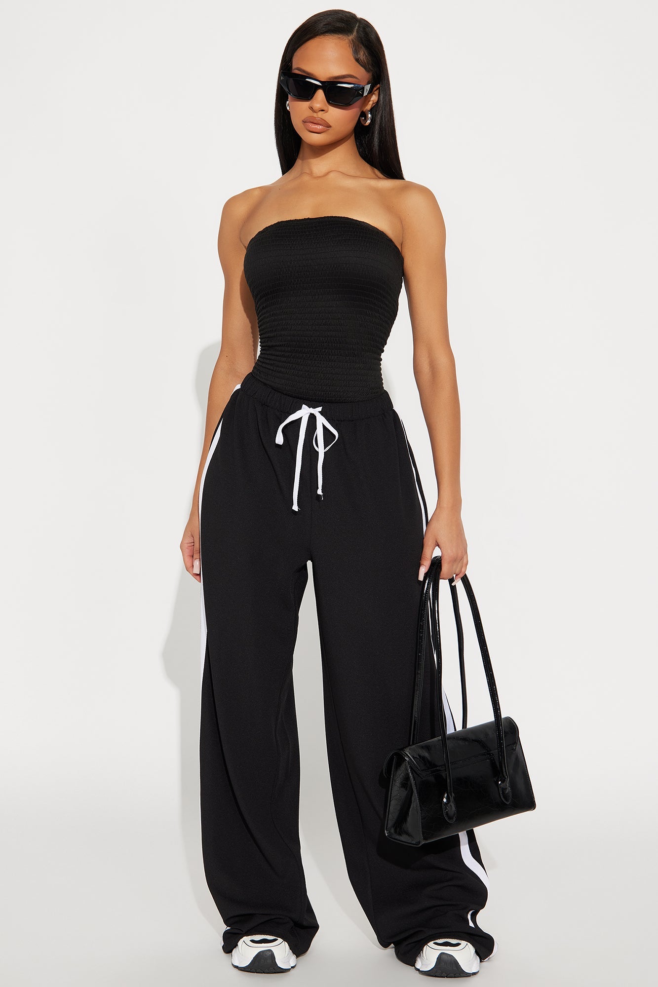 https://cdn.shopify.com/s/files/1/0293/9277/files/07-08-25_S5_45_RKJ40818_Black_CR_PC_15-33-35_74343_PXF.jpg?v=1752080230