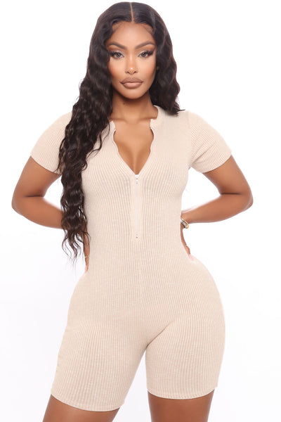https://cdn.shopify.com/s/files/1/0293/9277/products/07-10-20Studio1_JP_DJ_11-42-18_12_P7092_Taupe_3789_WG.jpg?v=1644519153&with=400&height=600