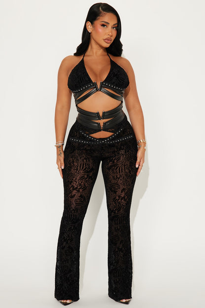 https://cdn.shopify.com/s/files/1/0293/9277/files/07-10-24_S3_23_KSWJ4040927_Black_TK_AP_13-17-52_34211_PXF.jpg?v=1720734575