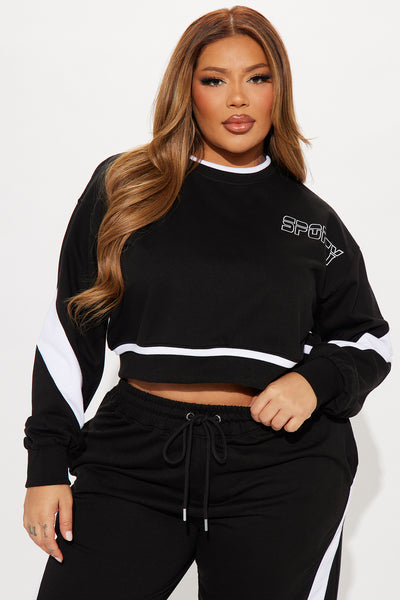 https://cdn.shopify.com/s/files/1/0293/9277/files/07-11-24_S4_17_ZPK12392TOP_BlackWhite_P_TK_AC_10-31-42_PLUS_32621_PXF.jpg?v=1721062242&with=400&height=600