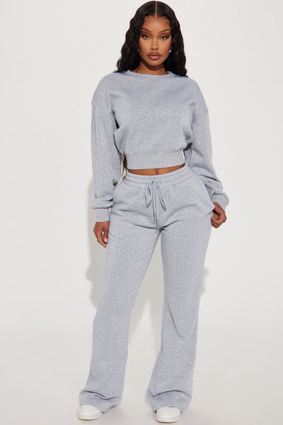 https://cdn.shopify.com/s/files/1/0293/9277/files/07-12-24_S2_44_75480_HeatherGrey_CXB_RL_15-19-58_6737_CM_EH.jpg?v=1721237393&with=400&height=600