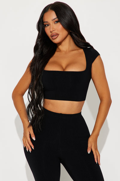 https://cdn.shopify.com/s/files/1/0293/9277/files/07-12-24_S3_54_ST2016_Black_AZ_JS_13-59-41_35919_MH_PXF.jpg?v=1721153019&with=400&height=600