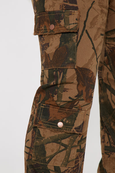 https://cdn.shopify.com/s/files/1/0293/9277/files/07-13-23Studio4_KT_IM_14-56-48_51_FNC02242023SET02YJ_Camouflage_21648_PLUS_PXF.jpg?v=1710274937&with=400&height=600