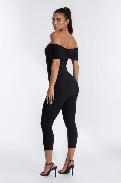 https://cdn.shopify.com/s/files/1/0293/9277/files/07-13-26_S9_27_B126JP0606_Black_KP_AA_13-38-03_2833-FN_Remi_HighSleek.jpg?v=1784736832&with=400&height=600
