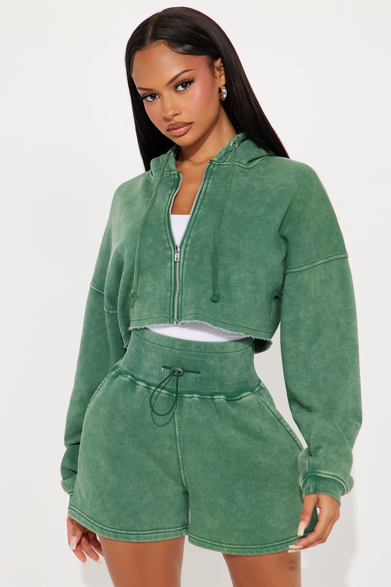 https://cdn.shopify.com/s/files/1/0293/9277/files/07-14-25_S3_45_ZDZDZPK111031SSET_HunterGreen_AE_PC_15-12-10_0743_PXF.jpg?v=1752619436